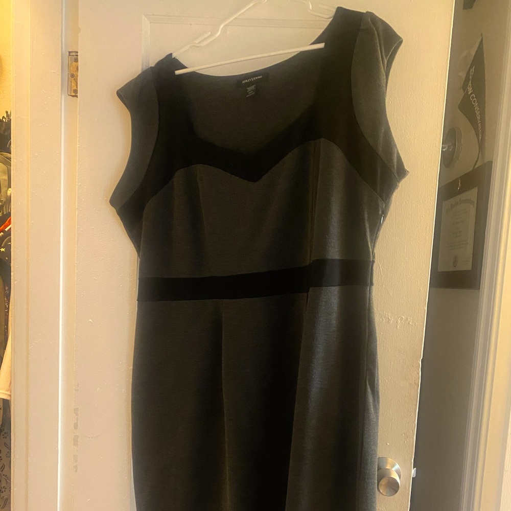 Ashley Stewart Black and Grey Cap Sleeve Dress